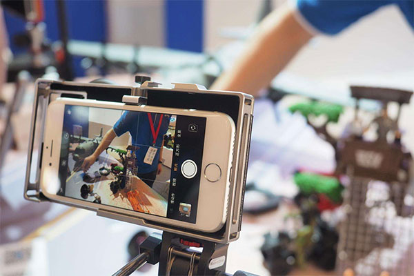 最近演员稀缺，打算挖掘抖音素人号